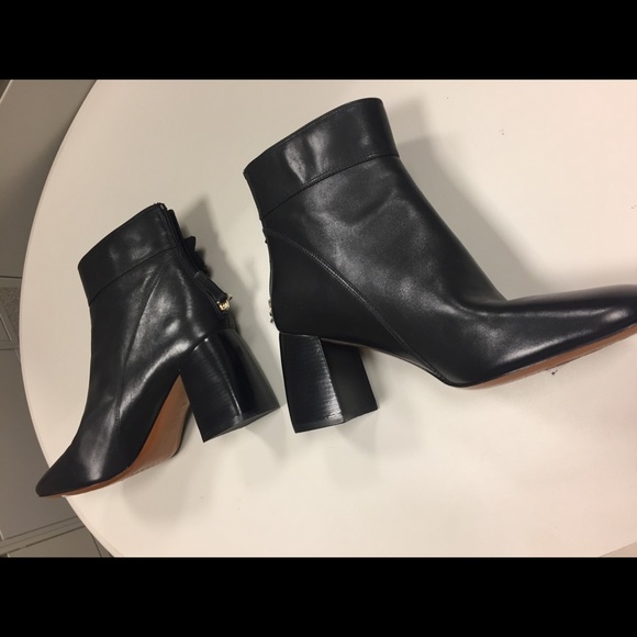 NWOT Tory Burch Rare Blossom Bootie Size 8.5 - Picture 8 of 8